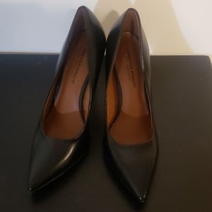 Black Leather Pump (sz 11)